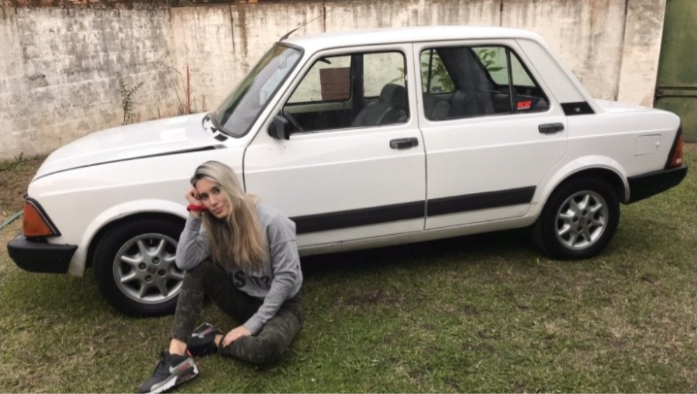 Viral: Se compró su primer auto y se le burlaron en redes sociales | Córdoba