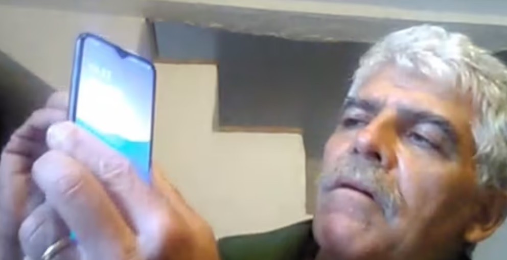 Usó su dedo amputado para seguir desbloqueando el celular | Internacionales