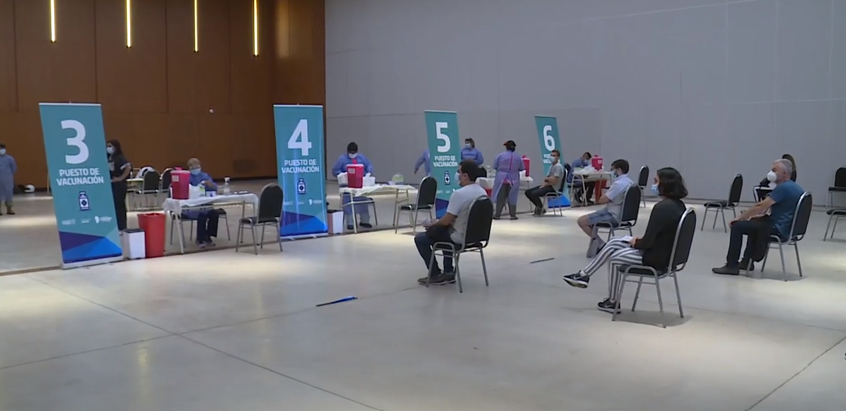 Vacunaciones en Córdoba: confusión en el Centro de Convenciones Juan Bautista Bustos | Córdoba