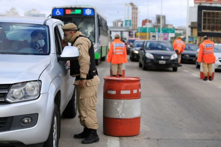 El Gobierno evalúa restricciones "intermitentes" después de los nueve días de cuarentena estricta | Actualidad
