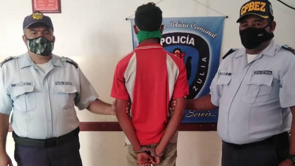 Mujer viajó y dejó a la hija al cuidado de su abuelo: el hombre la vendió a un violador | Internacionales