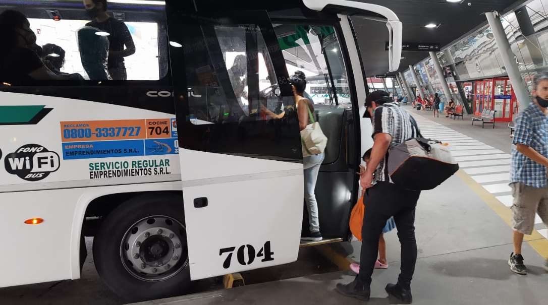 Transporte interubano: Sólo para esenciales | Córdoba