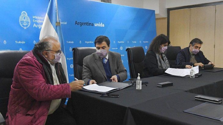 Paritarias: aumento salarial de 35% para trabajadores estatales | Actualidad