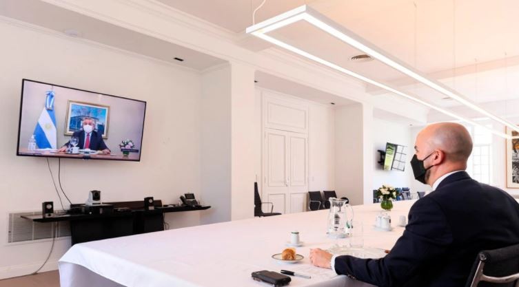 Estados Unidos anunció que negocia con el Gobierno el envío de vacunas contra el coronavirus | Política y economía