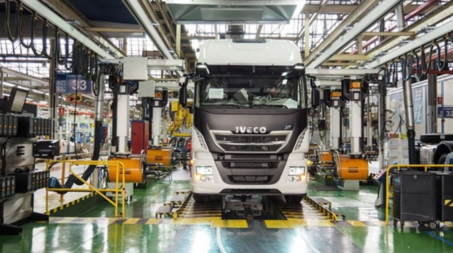 Iveco hará en Córdoba un camión que produce en Brasil, desde octubre tomaría 100 trabajadores | Córdoba