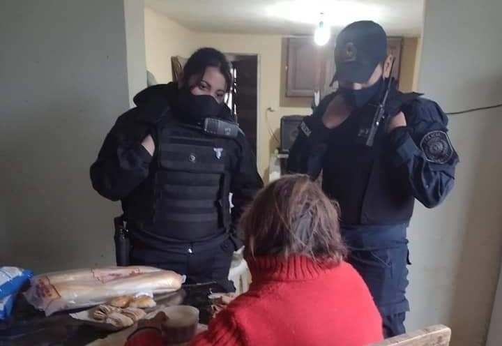 Una mujer de 70 años pidió ayuda a la Policía: "Hace varios días que no como" | Actualidad
