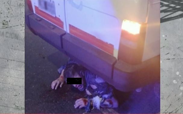 Un adolescente intentó robar una camioneta y fue arrastrado tres cuadras debajo de una camioneta | Actualidad