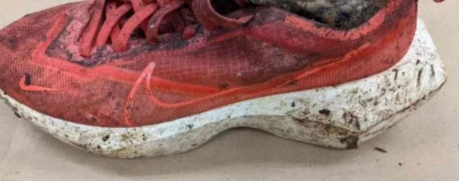 Hallaron una zapatilla con el pie cortado adentro: el FBI busca identificar a la víctima | Actualidad