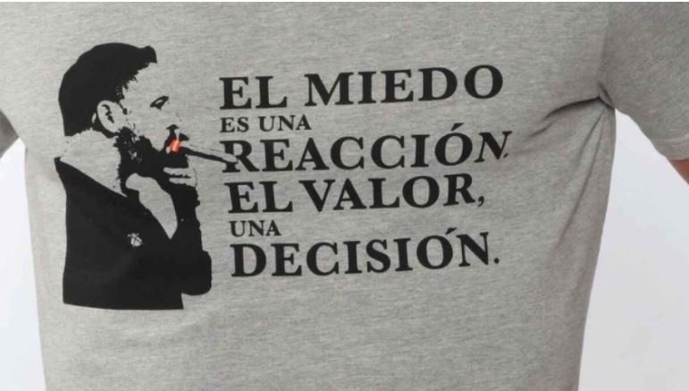 Un futbolista argentino posó con una remera de un político de ultraderecha español y tuvo que pedir perdón | Deportes