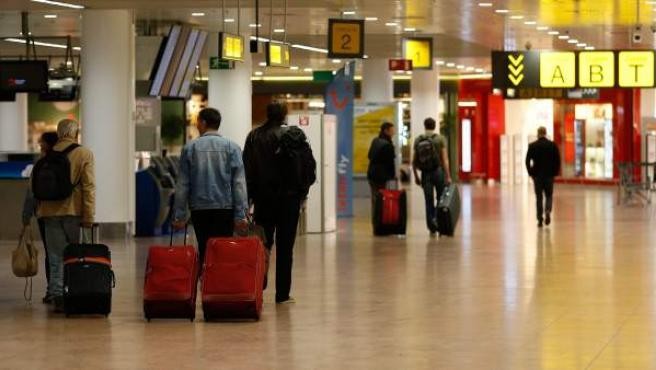 Condenaron a un año de prisión a un pasajero que presentó un PCR falso en un aeropuerto de Bélgica | Internacionales