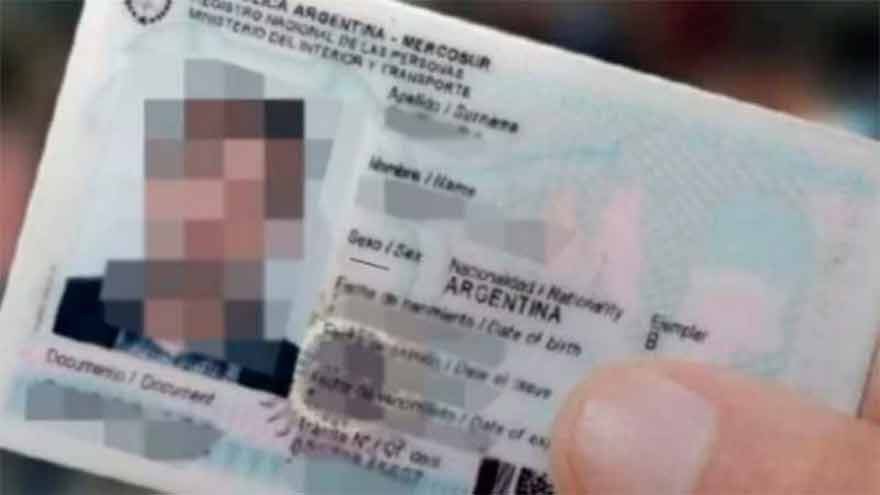 Batalla legal de una mujer para sacar del DNI de su hija de 10 años el apellido del padre abusador | Actualidad