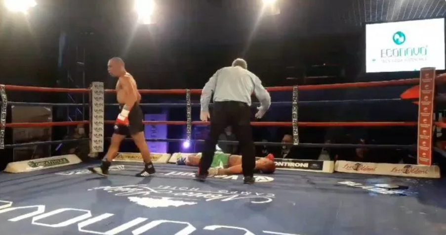 VIDEO: el momento en el que un boxeador cae a la lona y queda en grave estado en una pelea en Oncativo | Córdoba