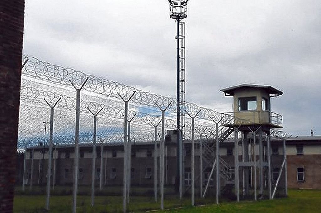 Video: ataque con ametralladoras y fuga de presos de la cárcel de Piñero | Actualidad