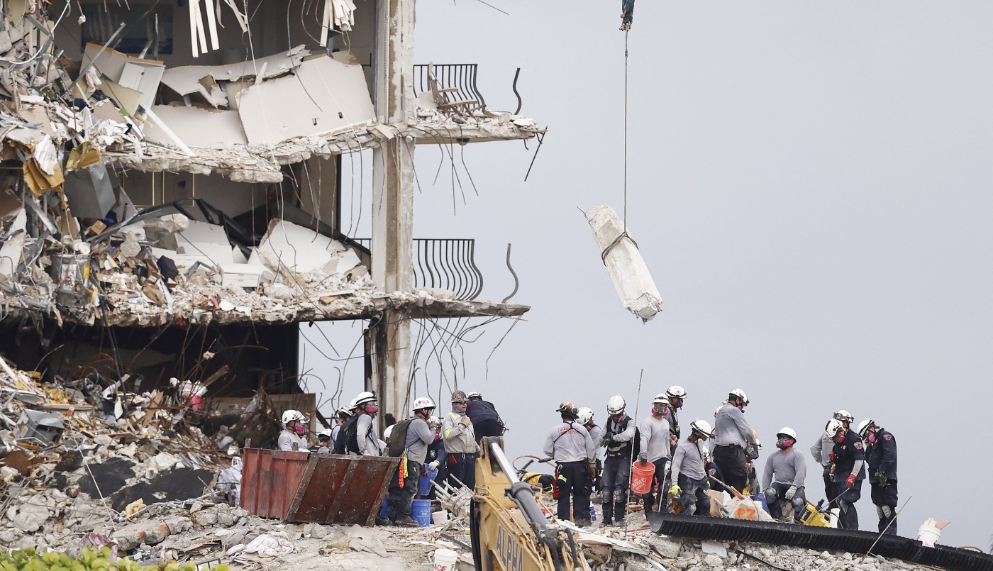 Suben a 16 los muertos por el derrumbe del edifico en Miami | Internacionales