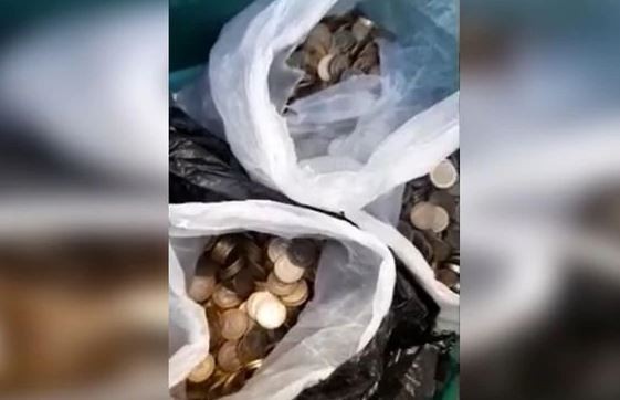 Juntó 4 mil pesos en monedas, las vendió como metal y le pagaron más del doble: es un delito | Actualidad