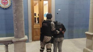 Detuvieron a una madre que obligaba a su hijo a vender drogas en Córdoba | Córdoba