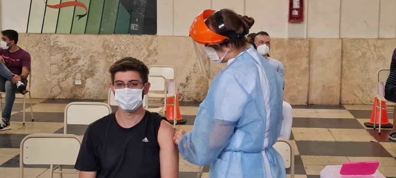 Vacunación covid en Córdoba: El 41% de la población aún no se anotó | Córdoba