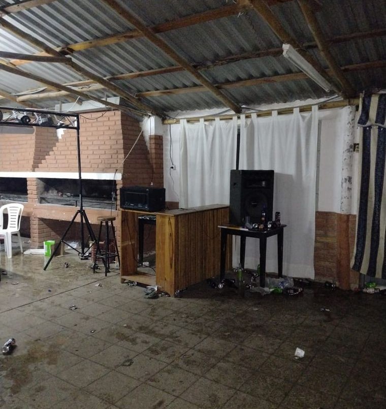 Desarticularon una fiesta clandestina: había más de 200 personas | Córdoba