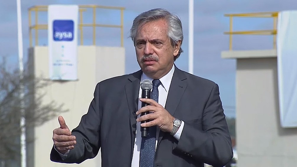 Fernández: "Hay algunos que negocian con los muertos" por coronavirus | Política y economía