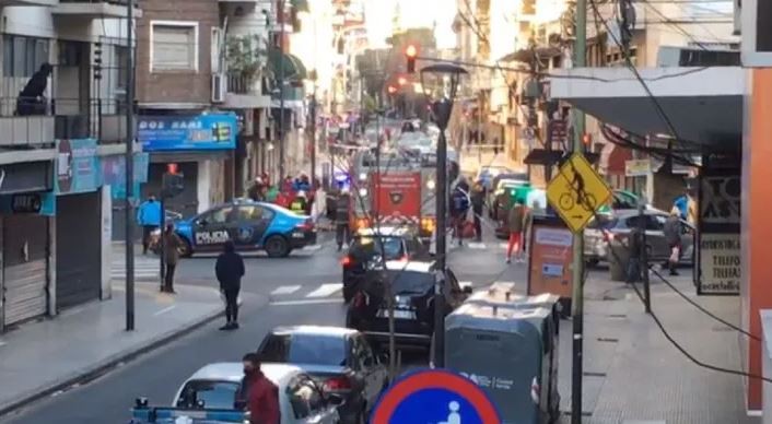 Tragedia en Balvanera: una mujer y sus dos hijos murieron al caer de un noveno piso | Actualidad