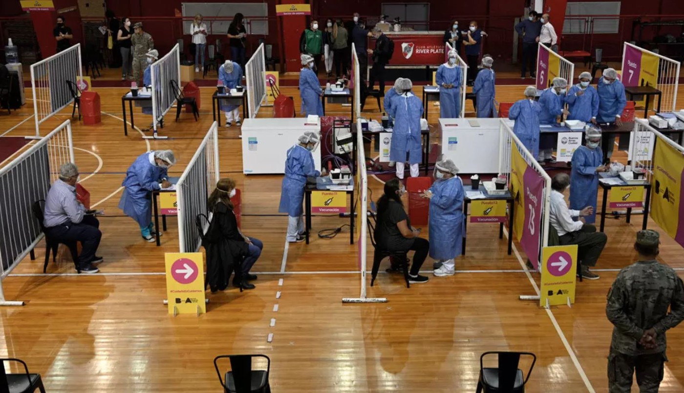 El 65,5% de los mayores de 18 años recibió al menos una dosis de la vacuna | Actualidad