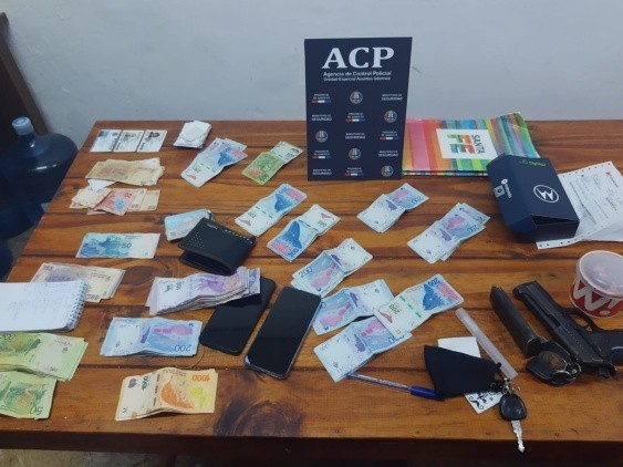 Policías fueron detenidos por pedir coimas en la ruta | Actualidad