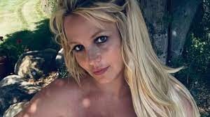 La foto en topless de Britney Spears con la que desafía la censura de Instagram y a su padre | Espectáculos