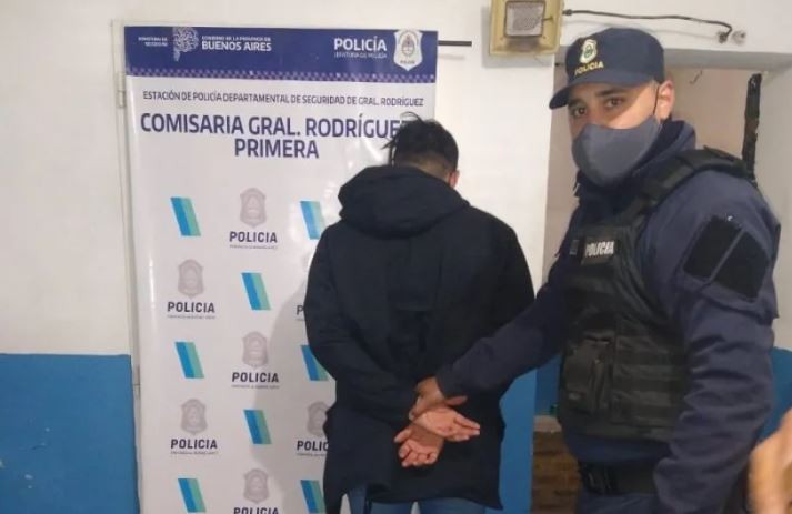Un hombre compró un auto, no funcionaba y mató al vendedor de una puñalada | Actualidad