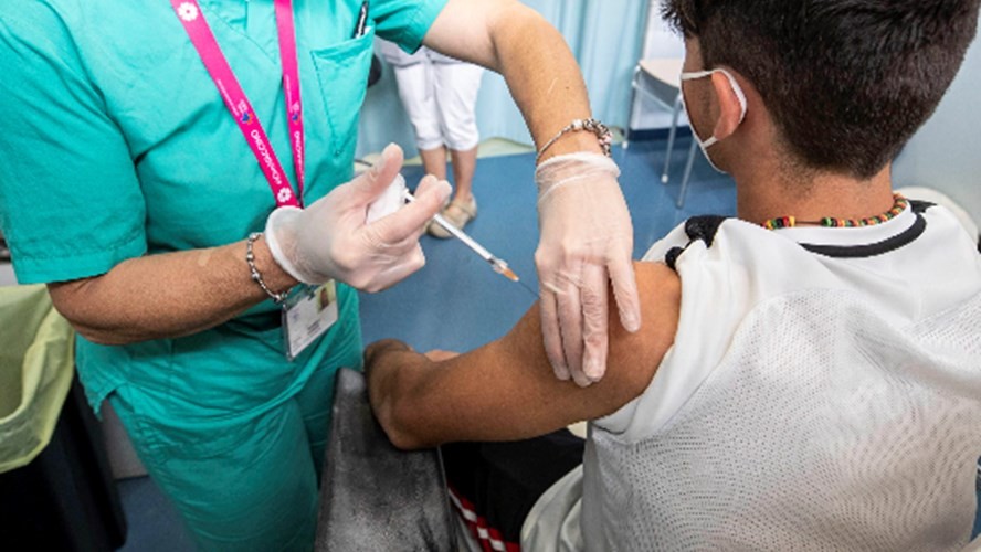 Lucha contra el coronavirus: vacunaran a menores sin turno previo | Córdoba