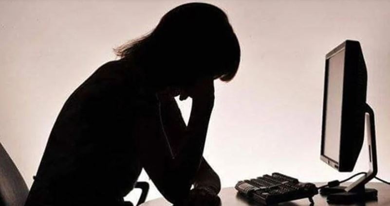 La violencia de género online se organiza desde grupos en redes y app de mensajería | Actualidad