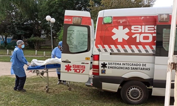 Hombre golpeó a su pareja con un ladrillo, pensó que la había matado y se ahorcó: la mujer se recupera | Actualidad