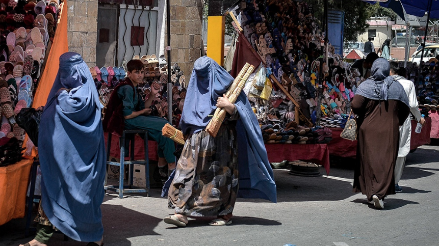 Afganistán, Talibanes hacen realidad presagios trágicos: matan a músico e impiden trabajar a periodistas mujeres | Internacionales