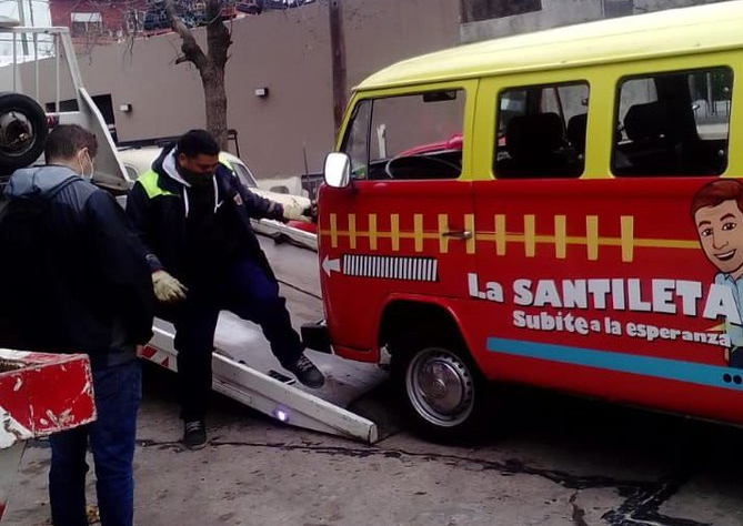 ¡Se les quedó "La Santileta"! | Actualidad