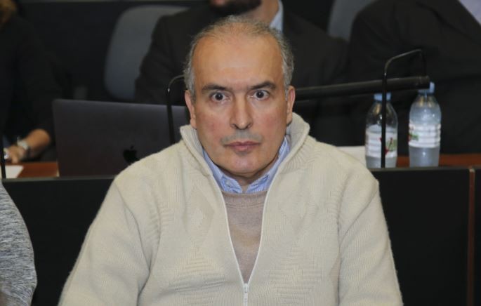 José López quiere que le faciliten una urna para poder votar | Política y economía