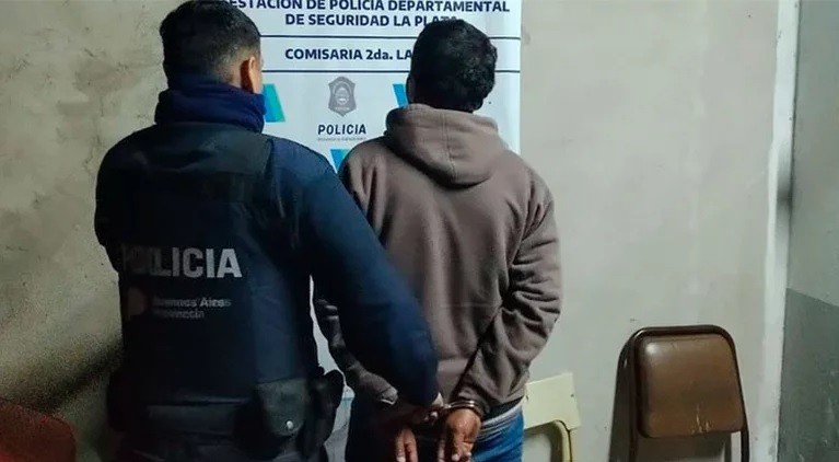 El hombre prendido fuego en La Plata continúa en estado crítico: el acusado se negó a declarar | Actualidad