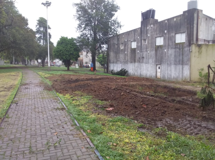 Quiso construir una pileta al borde de la ciclovía | Actualidad