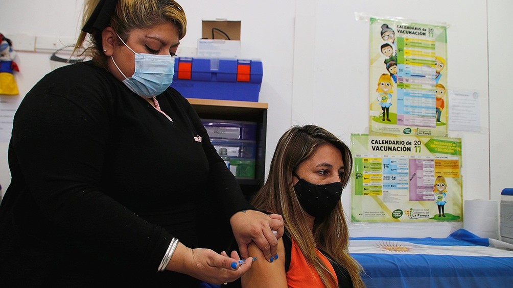 Más del 86% de los mayores de 18 tiene al menos una dosis contra el coronavirus | Actualidad