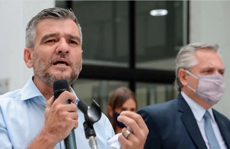 "Menos de corbata y redes sociales y un poco más de calle y militancia": la autocrítica del ministro de Desarrollo Social | Política y economía