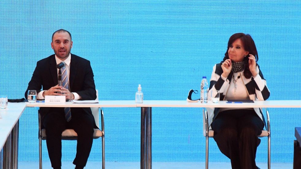 Cristina Fernández de Kirchner llamó a Martín Guzmán para decirle que no está pidiendo su renuncia | Política y economía