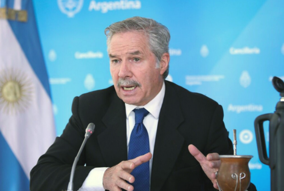 Solá renunció en pleno viaje a México | Política y economía