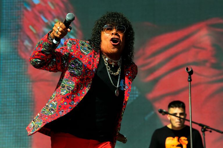 La Mona Jiménez prepara su regreso presencial, y la inauguración de un bar museo | Córdoba