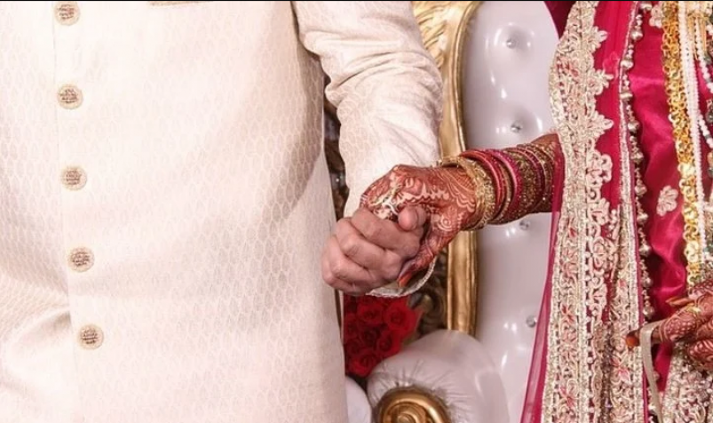 Le pidió el divorcio a su mujer porque no se bañaba todos los días | Internacionales