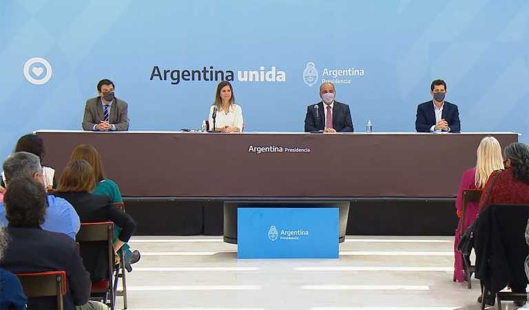 Manzur: “Ojalá que Dios nos ayude, nos dé una manito porque esta vuelta hace falta” | Política y economía