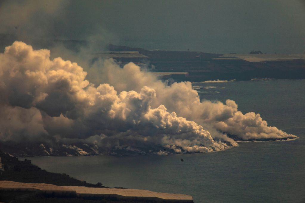 Expertos afirman que la lava volcánica afectará la biodiversidad marina en Canarias | Internacionales