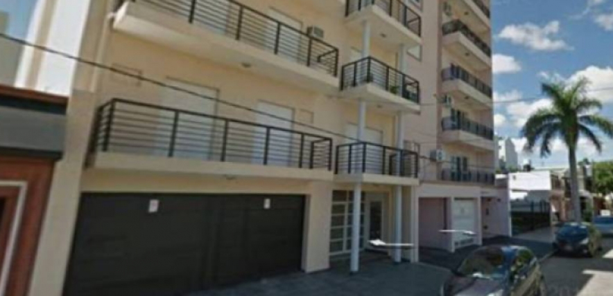 Investigan la muerte de una joven que cayó desde el balcón del departamento de su novio | Actualidad