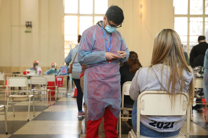 Covid-19: avanza la vacunación de adolescentes de 14 y 15 años | Córdoba