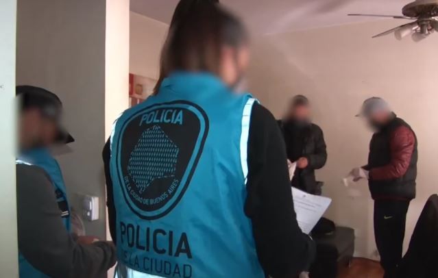 Detuvieron a un alumno de 17 años que había amenazado con realizar una masacre en un colegio de San Telmo | Actualidad