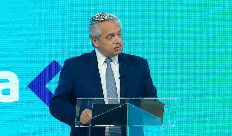 Alberto, en el Coloquio de IDEA: "El objetivo es cambiar planes por empleo" | Política y economía