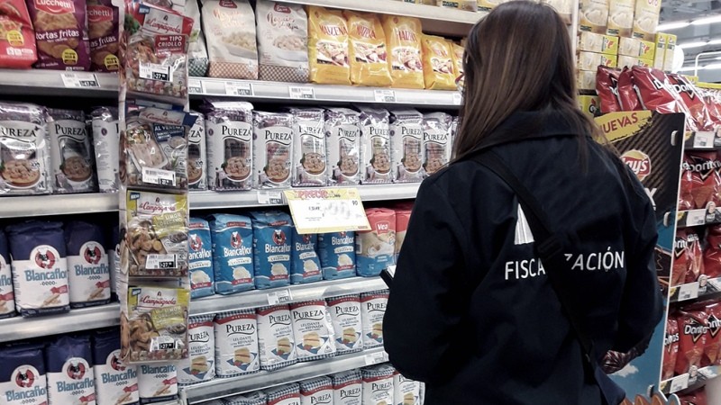 Oficializaron el congelamiento: el Gobierno exige retrotraer los precios de 1.432 productos | Actualidad