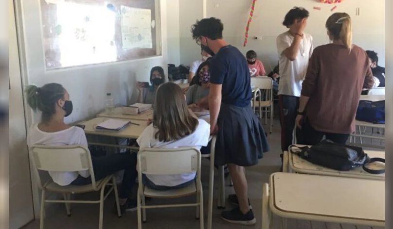 IPEM 359: alumno que acudió con polleras no será sancionado | Córdoba